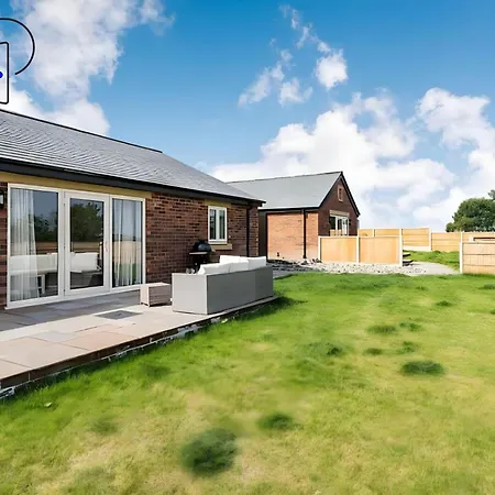 No 6 Polkastays Ivy Farm Orchard