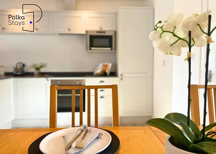 No 6 Polkastays Ivy Farm Orchard * Little Plumpton