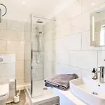 No 6 Polkastays Ivy Farm Orchard * Little Plumpton